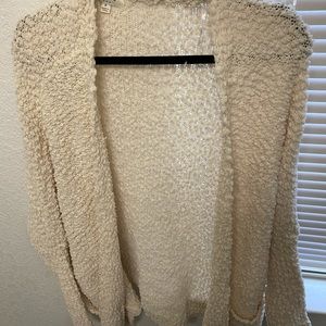 Cream popcorn umgee sweater brand new